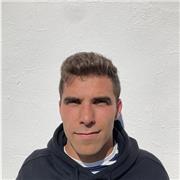 Profesor de apoyo escolar con experiencia en educación primaria